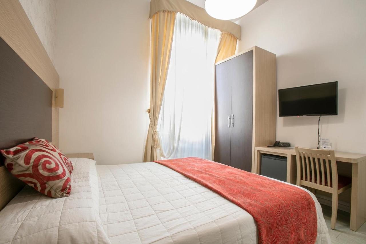 Hotel Playa Viareggio Bagian luar foto