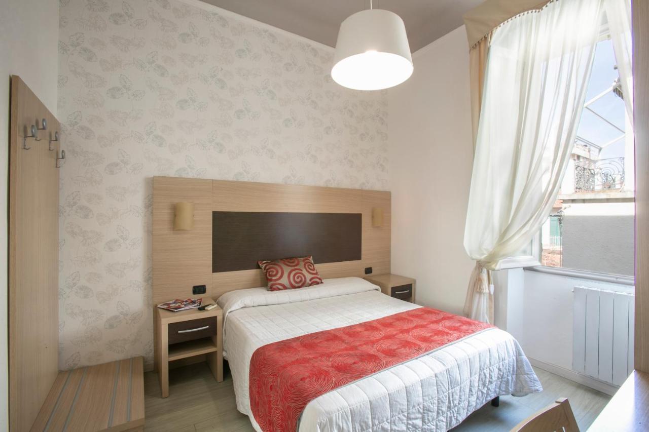 Hotel Playa Viareggio Bagian luar foto