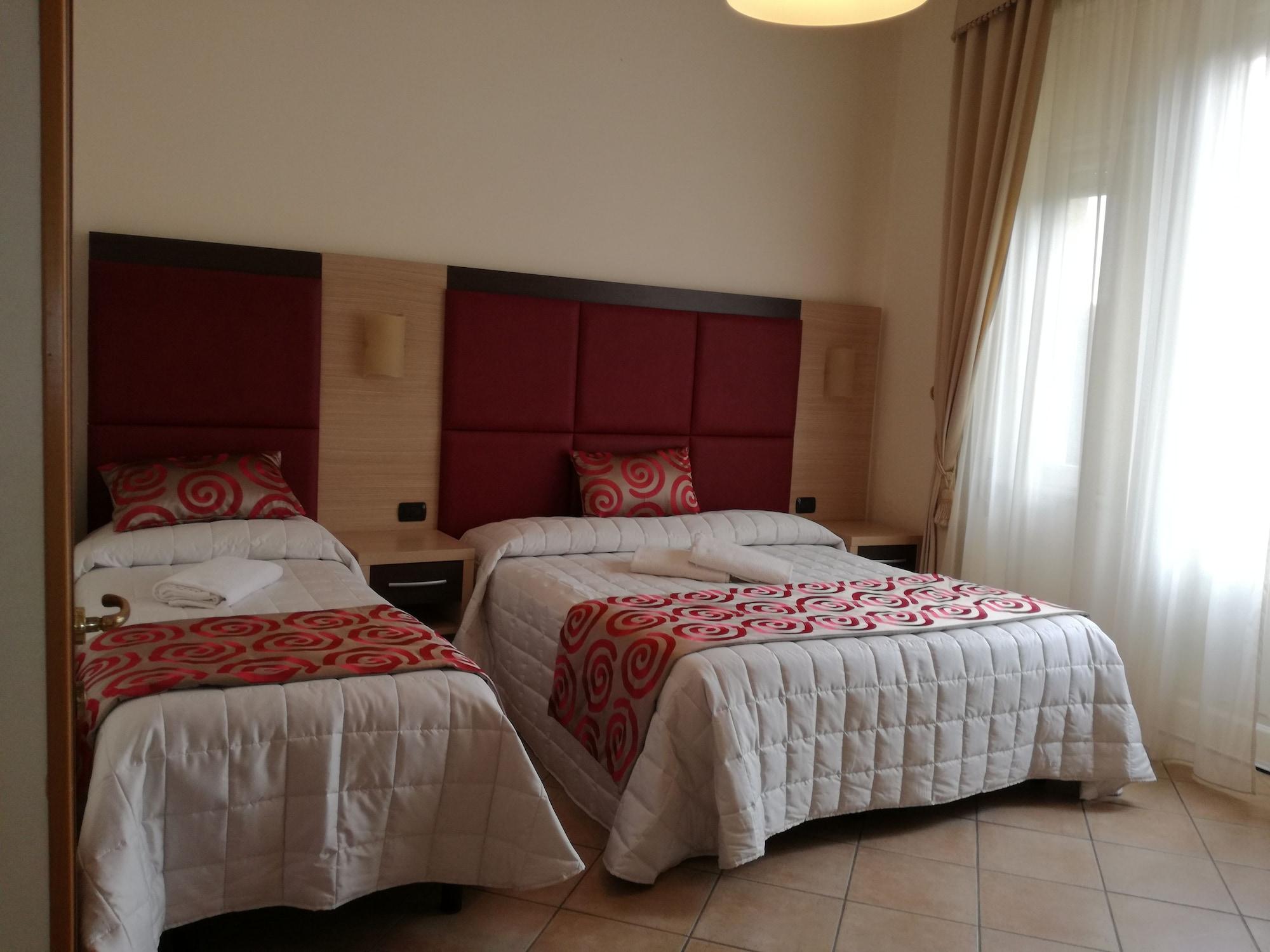 Hotel Playa Viareggio Bagian luar foto