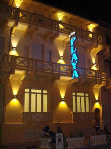 Hotel Playa Viareggio Bagian luar foto
