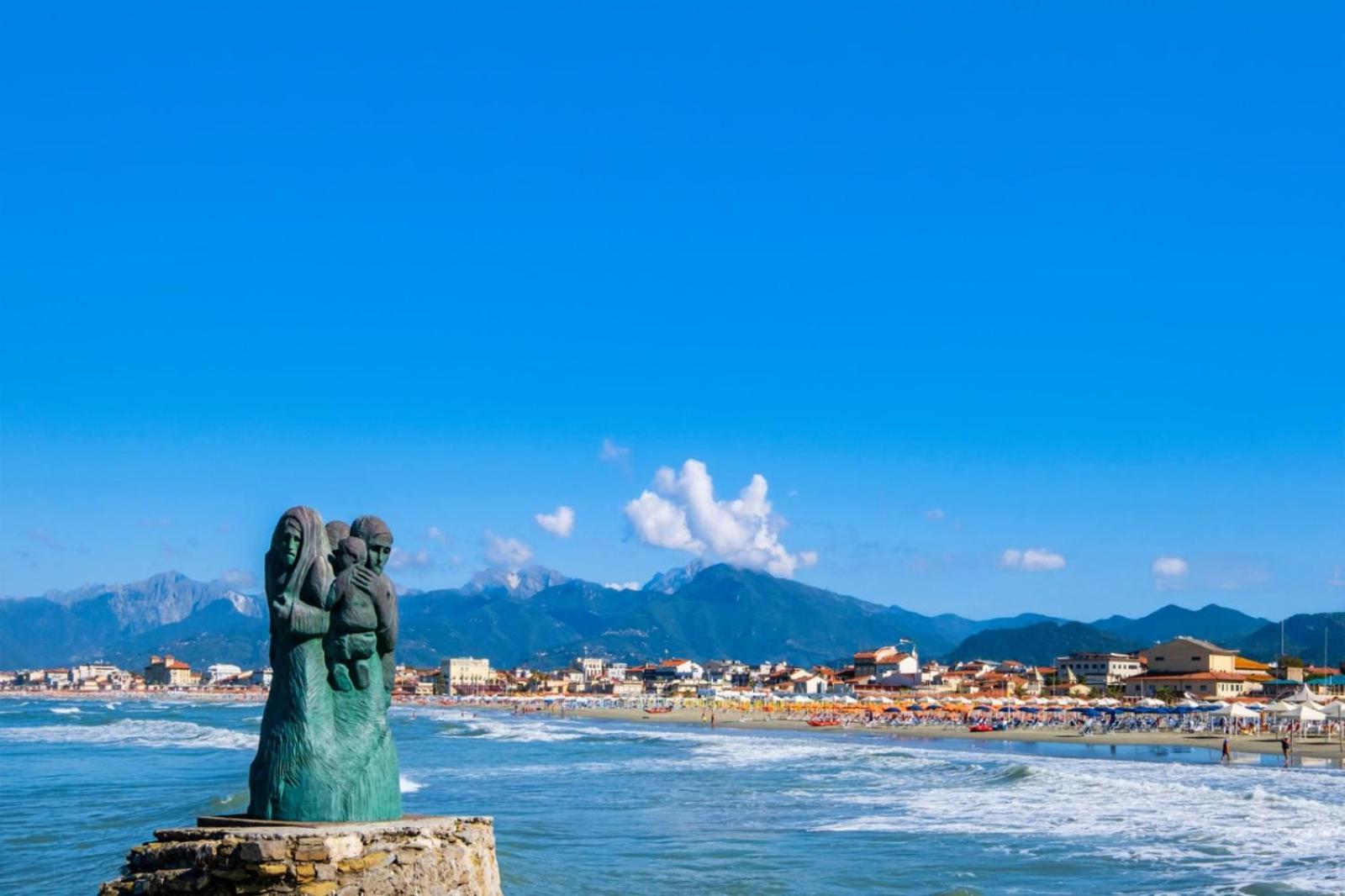 Hotel Playa Viareggio Bagian luar foto