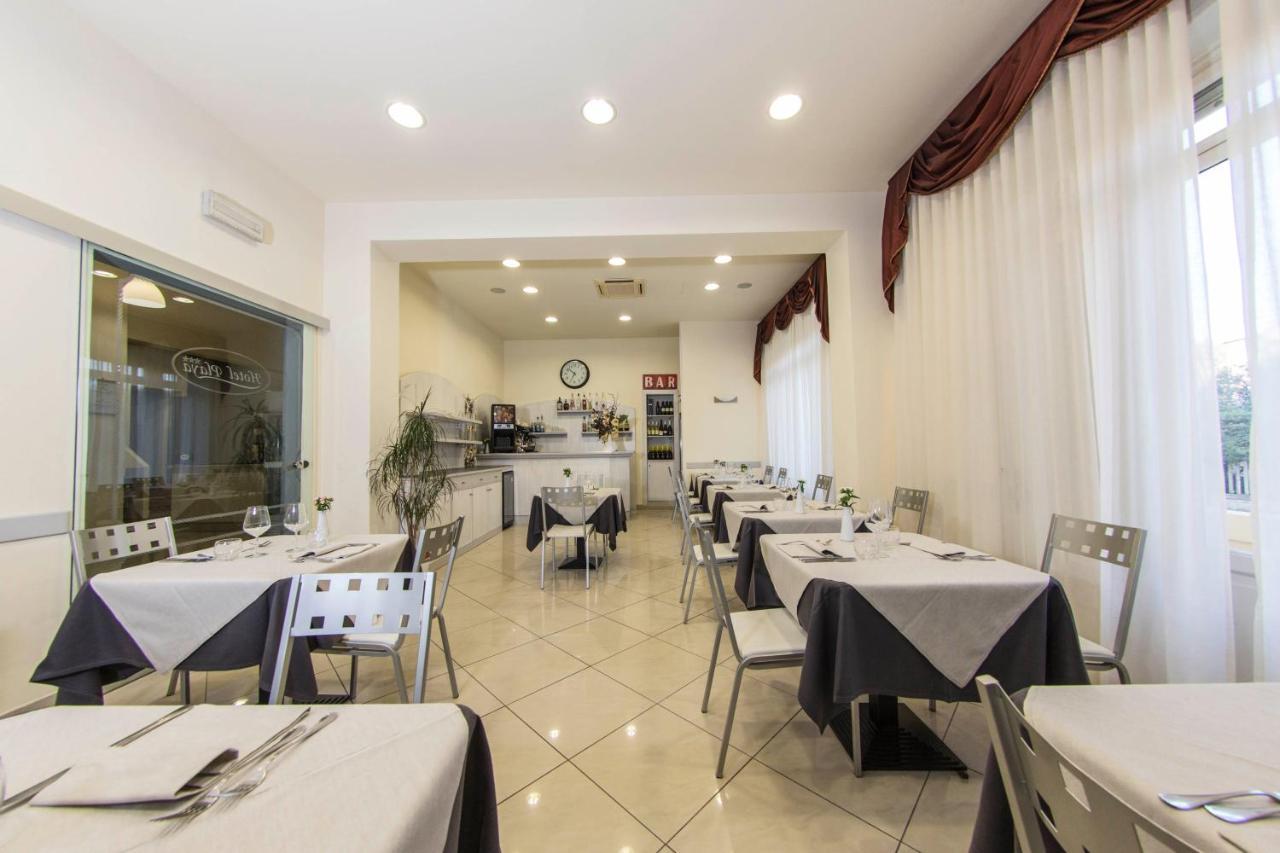 Hotel Playa Viareggio Bagian luar foto